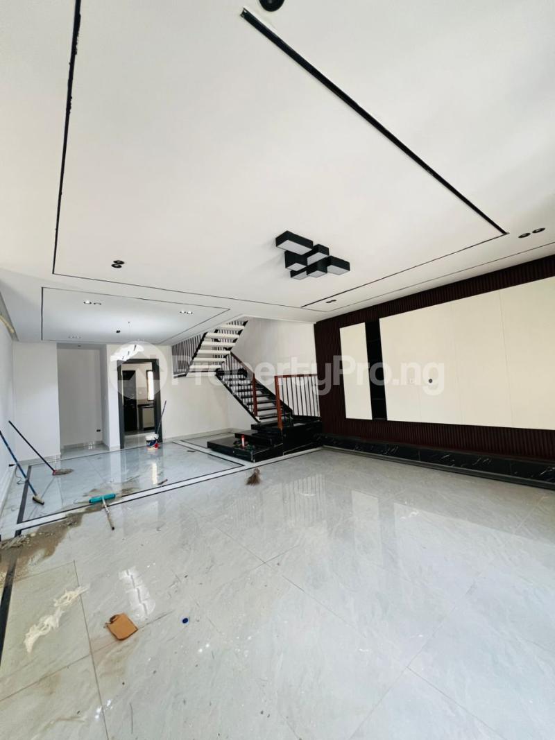 4 bedroom House for sale Off Lekki-Epe Expressway Ajah Lagos