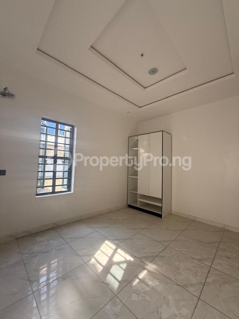 Flat / Apartment for rent Ologolo Lekki Lagos