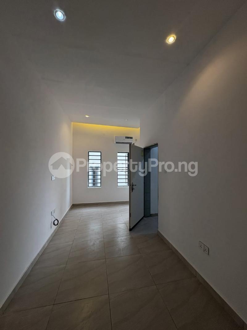 1 bedroom Flat / Apartment for rent The Property Located Within A Good Neighborhood Ikate Lekki Lagos