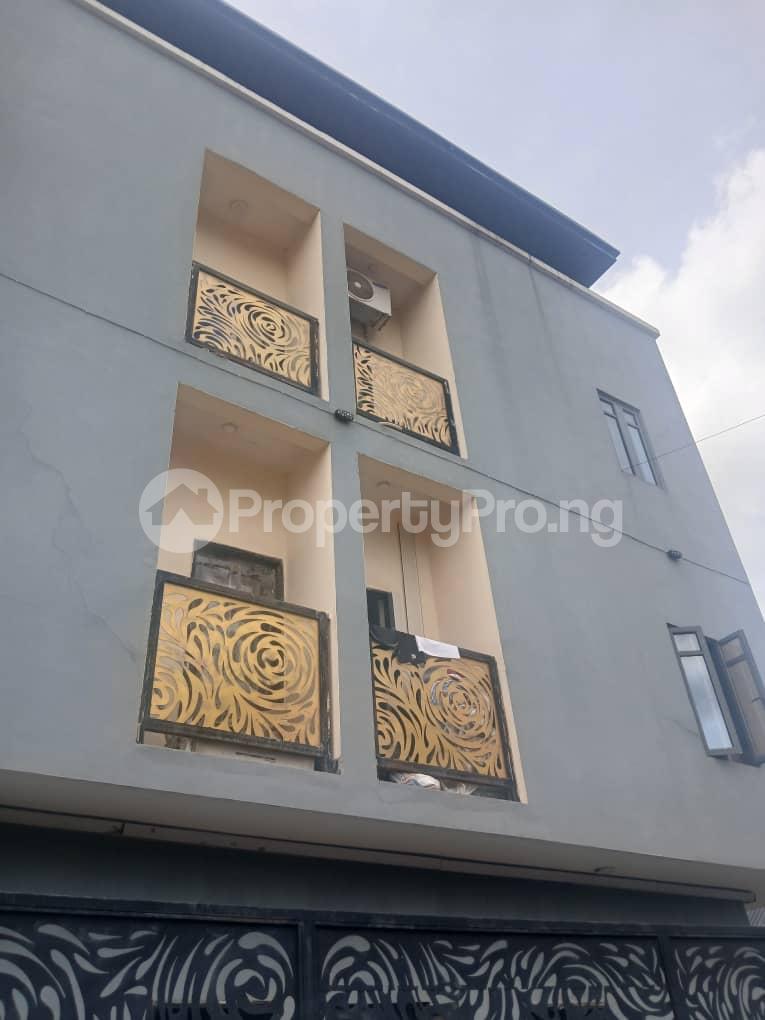 1 bedroom Flat / Apartment for sale Iwaya Yaba Lagos