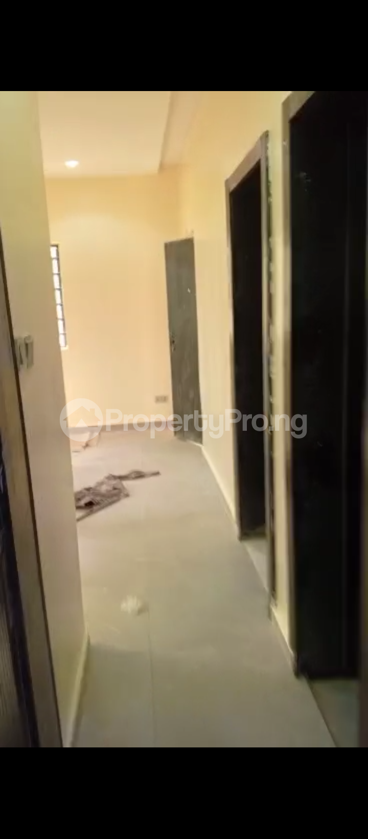 1 bedroom Flat / Apartment for rent In An Estate Onike Yaba Lagos