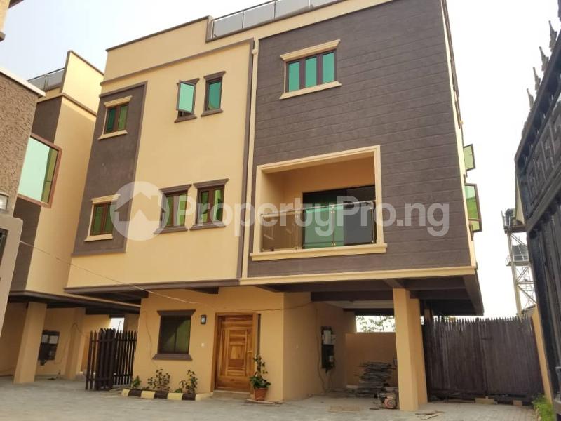 4 bedroom House for rent Jakande Lekki Lagos