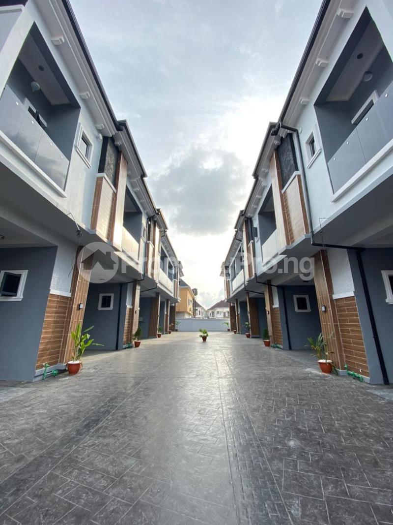 4 bedroom House for sale Chevron Alternative Route. chevron Lekki Lagos