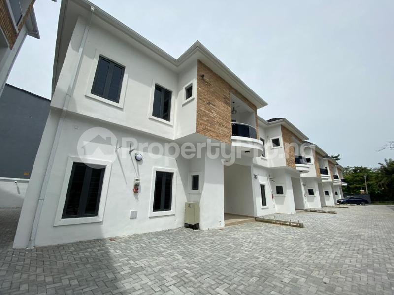 4 bedroom House for rent Lafiaji Lekki Lagos