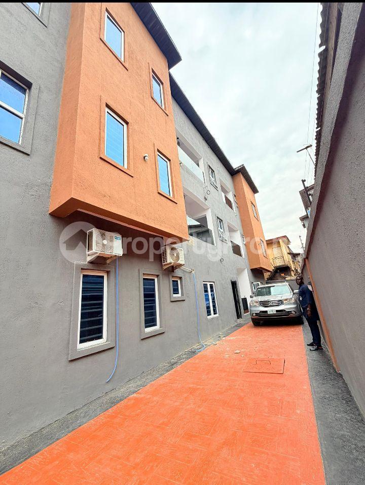 2 bedroom House for sale Aguda(Ogba) Ogba Lagos