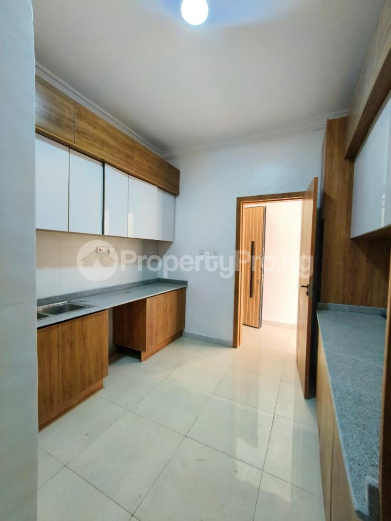 3 bedroom House for rent Ologolo Lekki Lagos. Ologolo Lekki Lagos