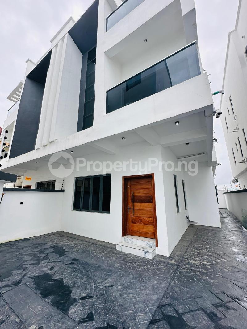 5 bedroom House for sale Ologolo Lekki Lagos