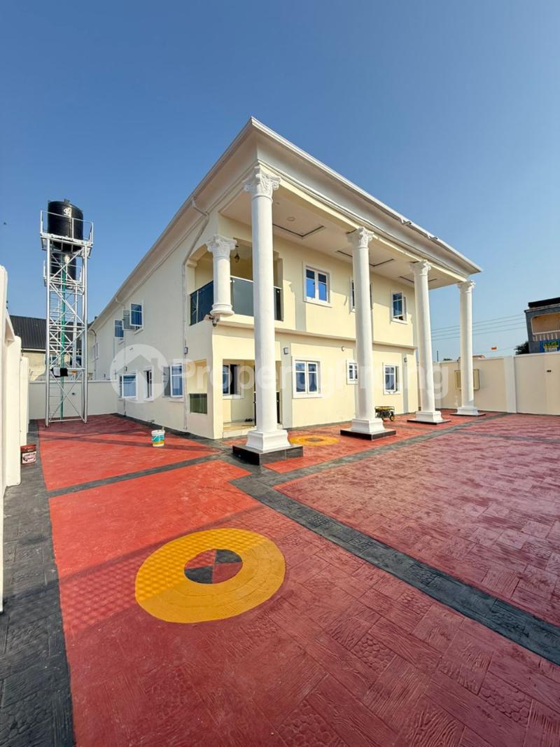 4 bedroom House for sale Bogije Ajah Lagos