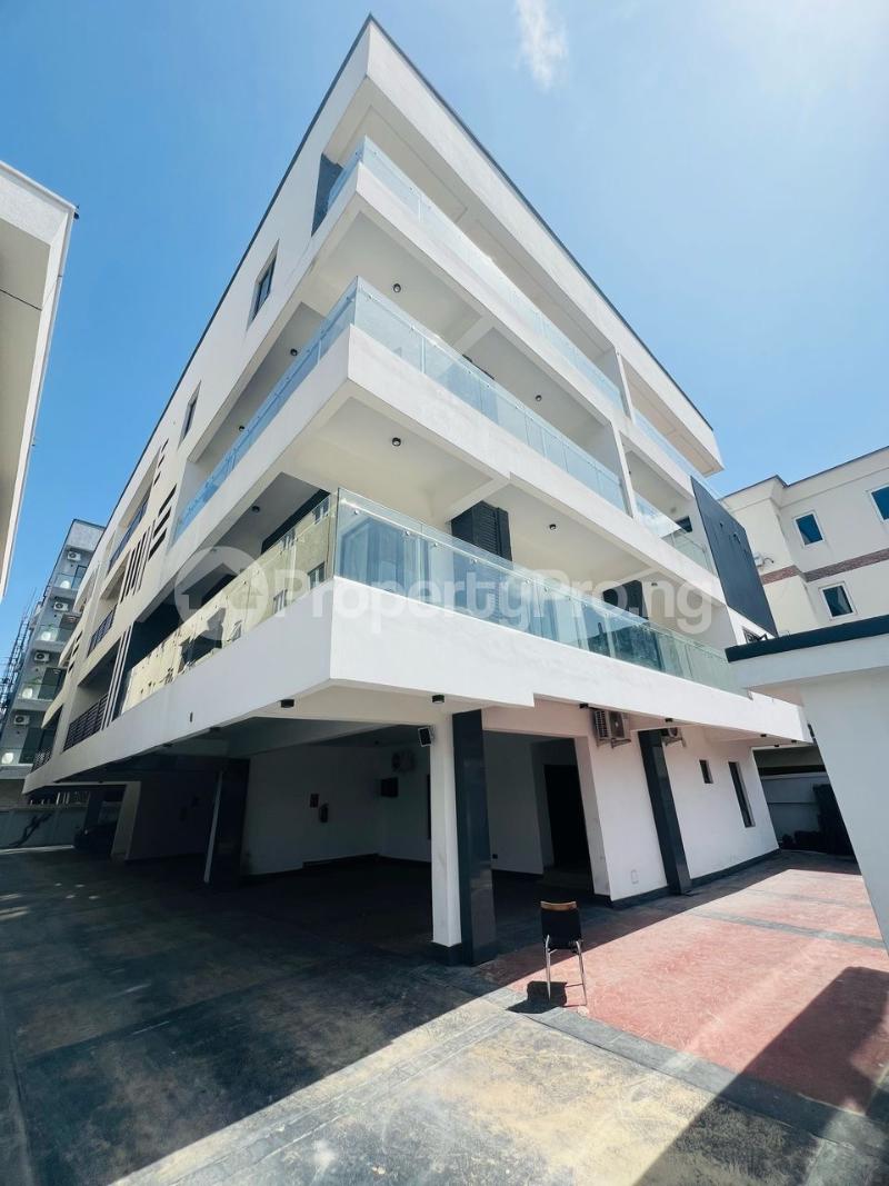 4 bedroom House for rent Spar Road, Ikate Lekki Lagos