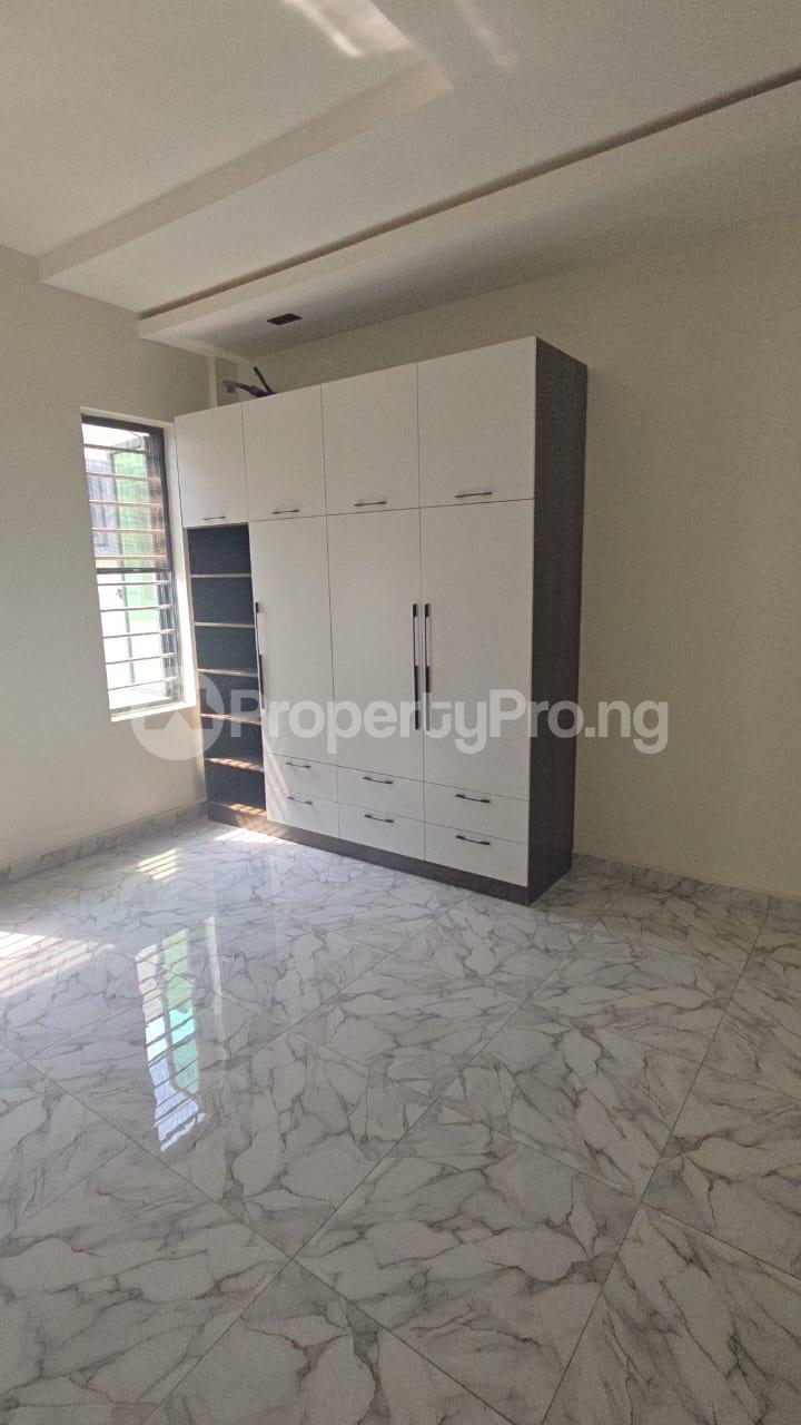 3 bedroom Flat / Apartment for rent Orchid Road Lekki Lagos