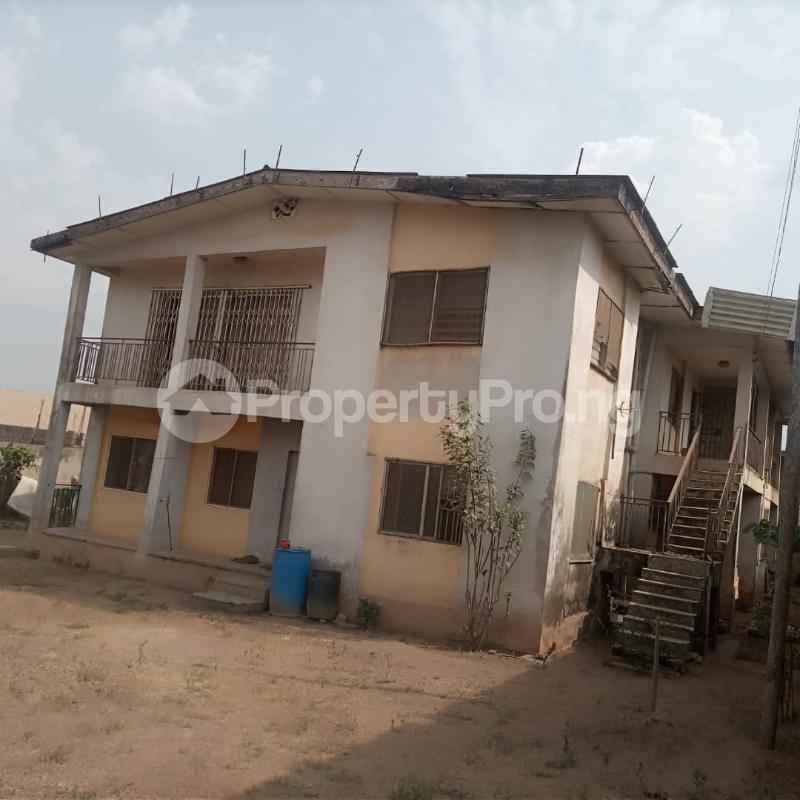 7 Bedroom House in Abeokuta Ogun House for sale in abeokuta House in abeokuta 7 Bedroom