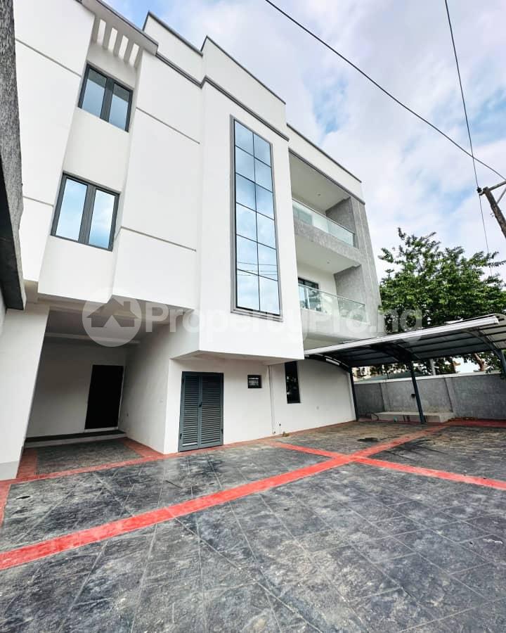 5 bedroom House for sale Omole phase 1 Ojodu Lagos