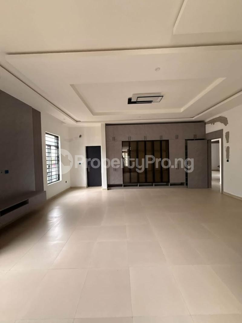 5 bedroom House for sale Omole phase 1 Ojodu Lagos