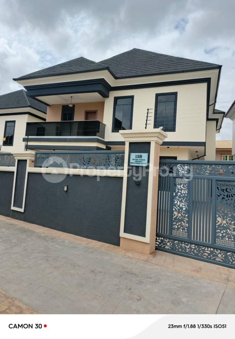 5 bedroom House for sale Omole phase 1 Ojodu Lagos