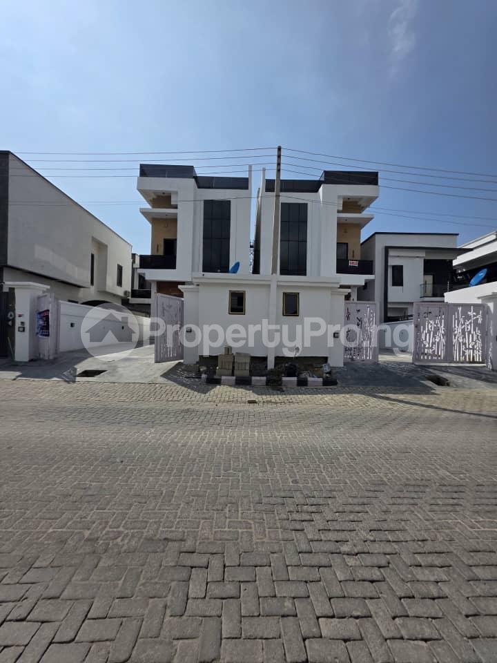 5 bedroom House for sale Second Toll Gate chevron Lekki Lagos