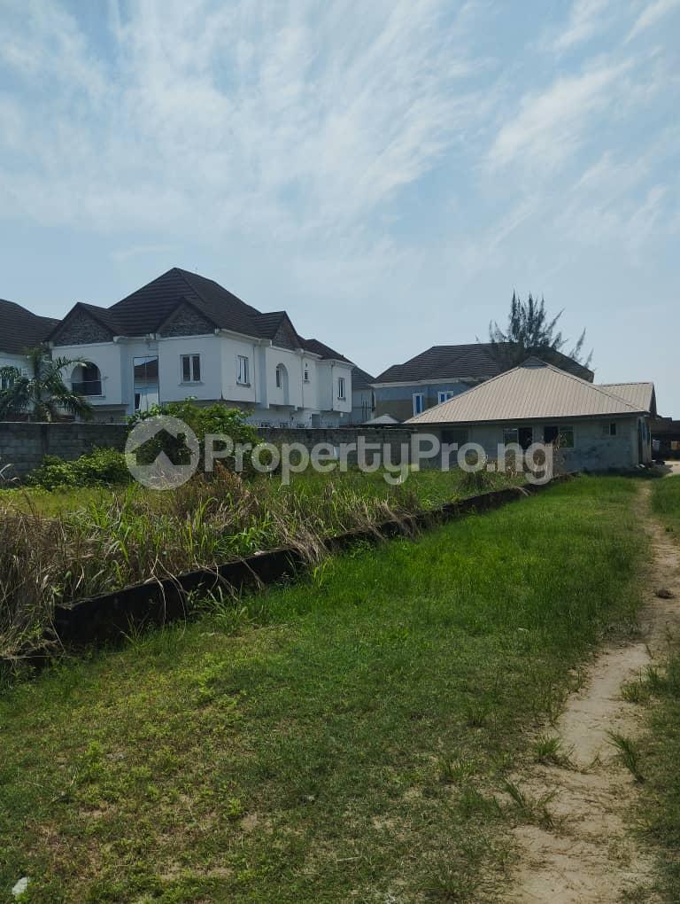 Land for sale United Estate , Monastery road Sangotedo Lagos