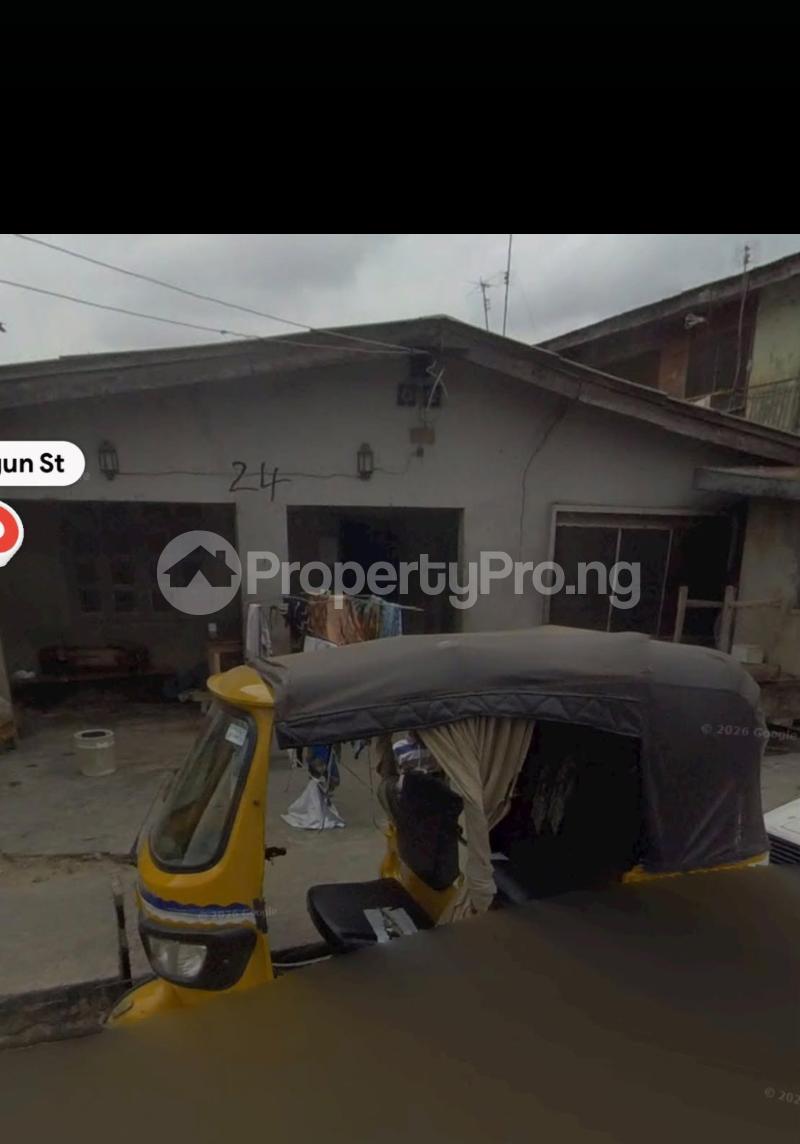 House for sale Ijesha Surulere Lagos - 0