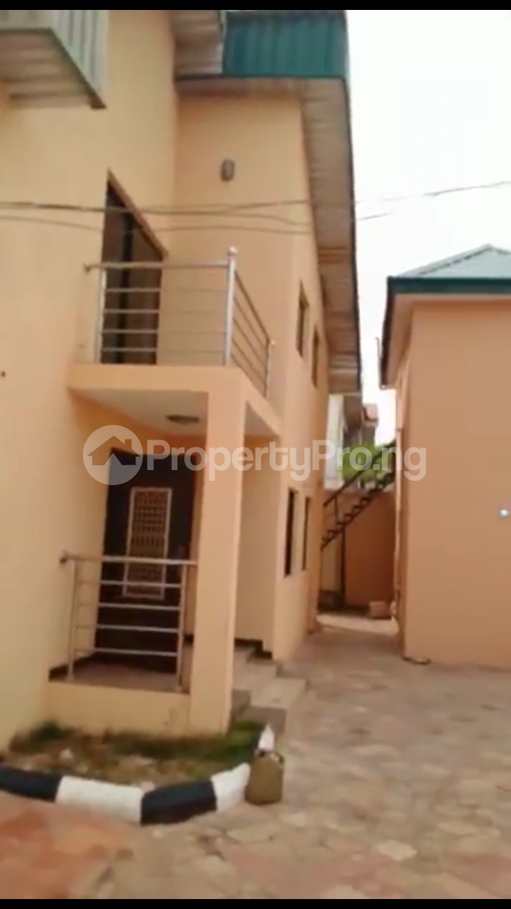 6 bedroom House for sale Upper North 5th Transekulu Enugu Enugu