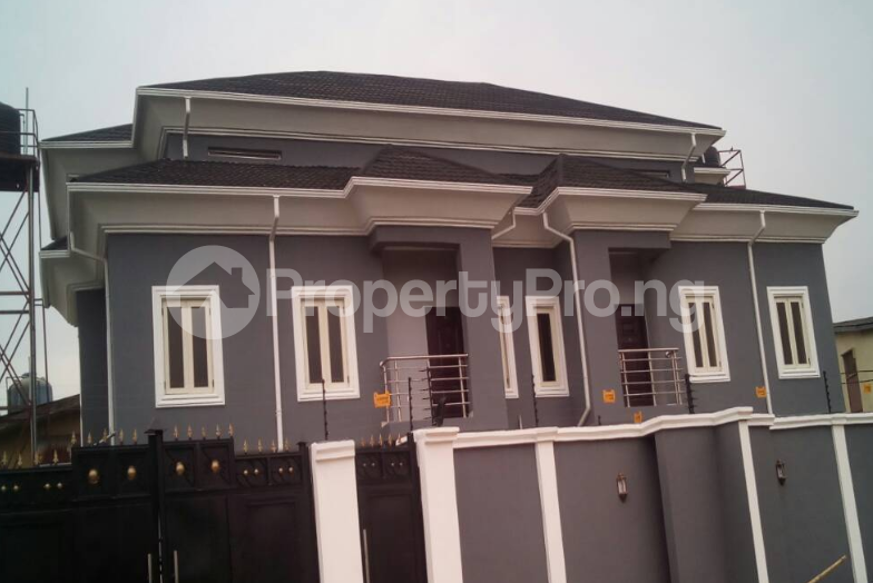 4 bedroom House for sale Mabinuori Street, Shangisha Magodo GRA Phase 2 Kosofe/Ikosi Lagos