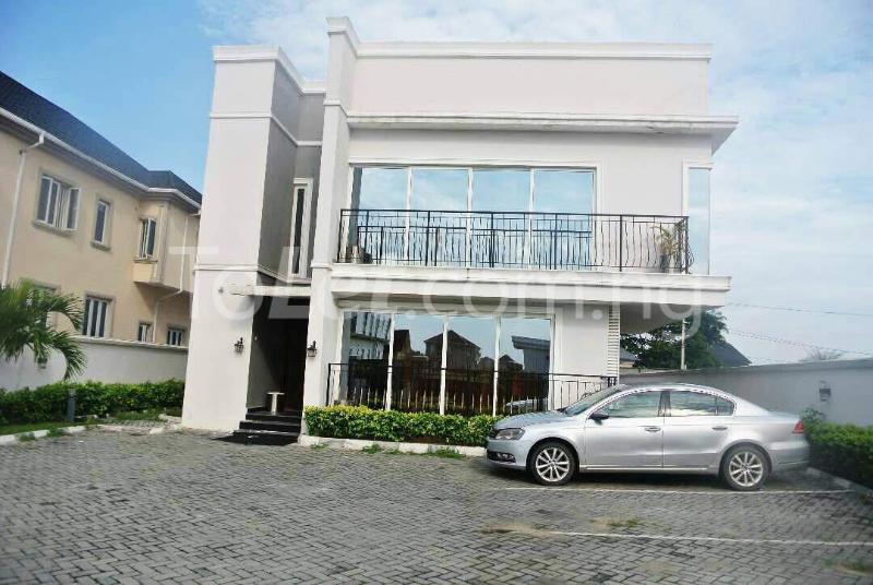 5 bedroom House for sale   Abraham adesanya estate Ajah Lagos