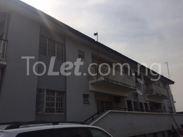 4 bedroom Flat / Apartment for rent Sobo Siffre Mende Maryland Lagos