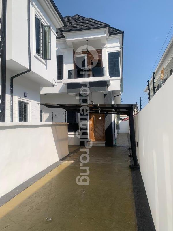 4 bedroom House for sale Lekki Lagos