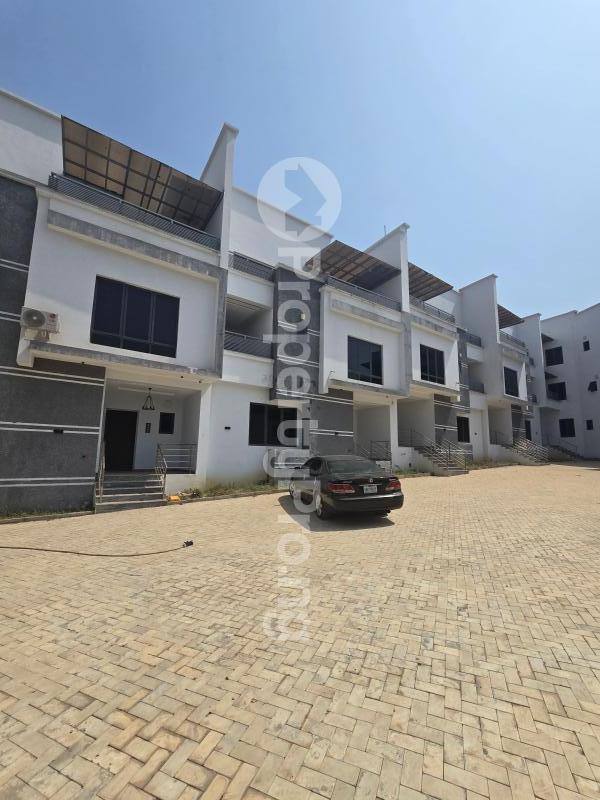 5 bedroom House for sale Guzape Abuja