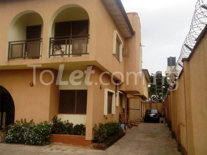 3 bedroom Flat / Apartment for rent 8, Adebayo Adeshina Ketu Kosofe/Ikosi Lagos