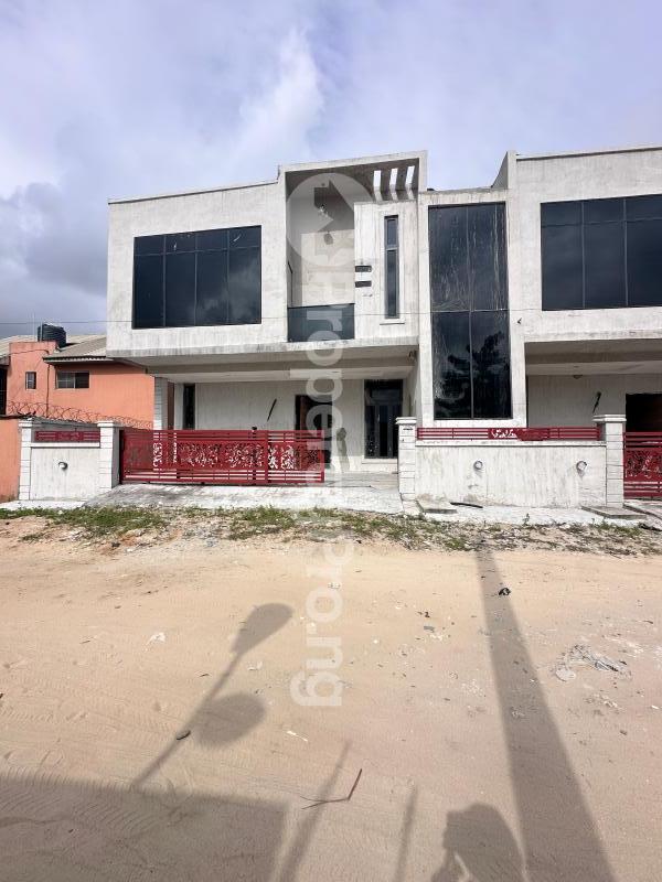 3 bedroom House for sale Swiss Estate By Shoprite Side , Sangotedo Ajah Lagos