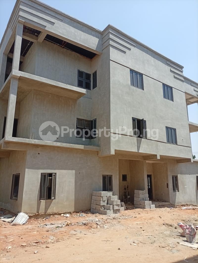5 bedroom House for sale Main Life Camp Abuja