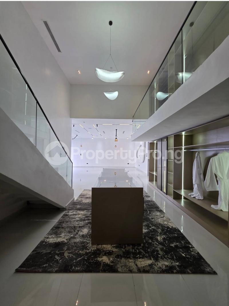 6 bedroom House for sale Lekki Lagos