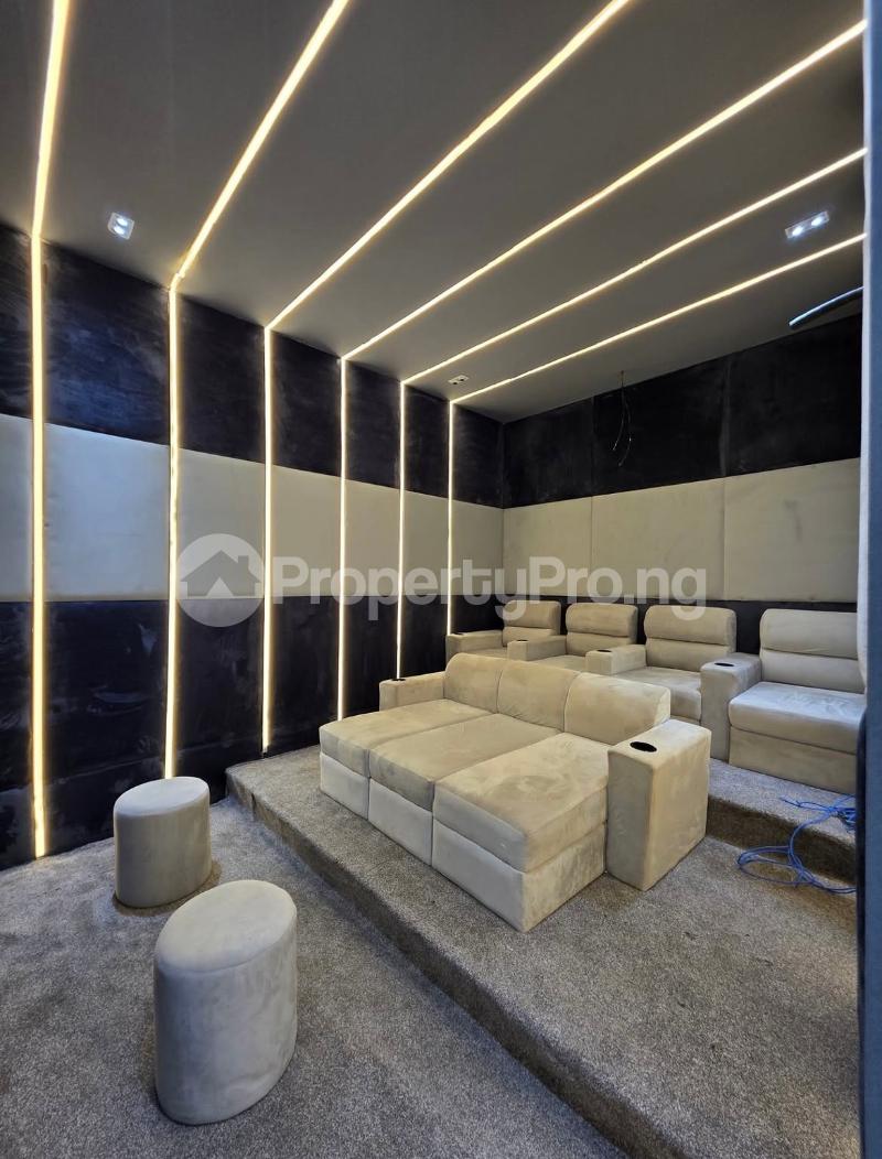 6 bedroom House for sale Lekki Lagos