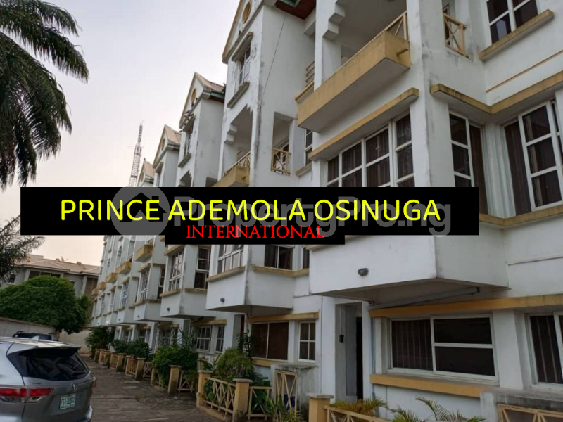 4 bedroom House for rent  Victoria Island Lagos