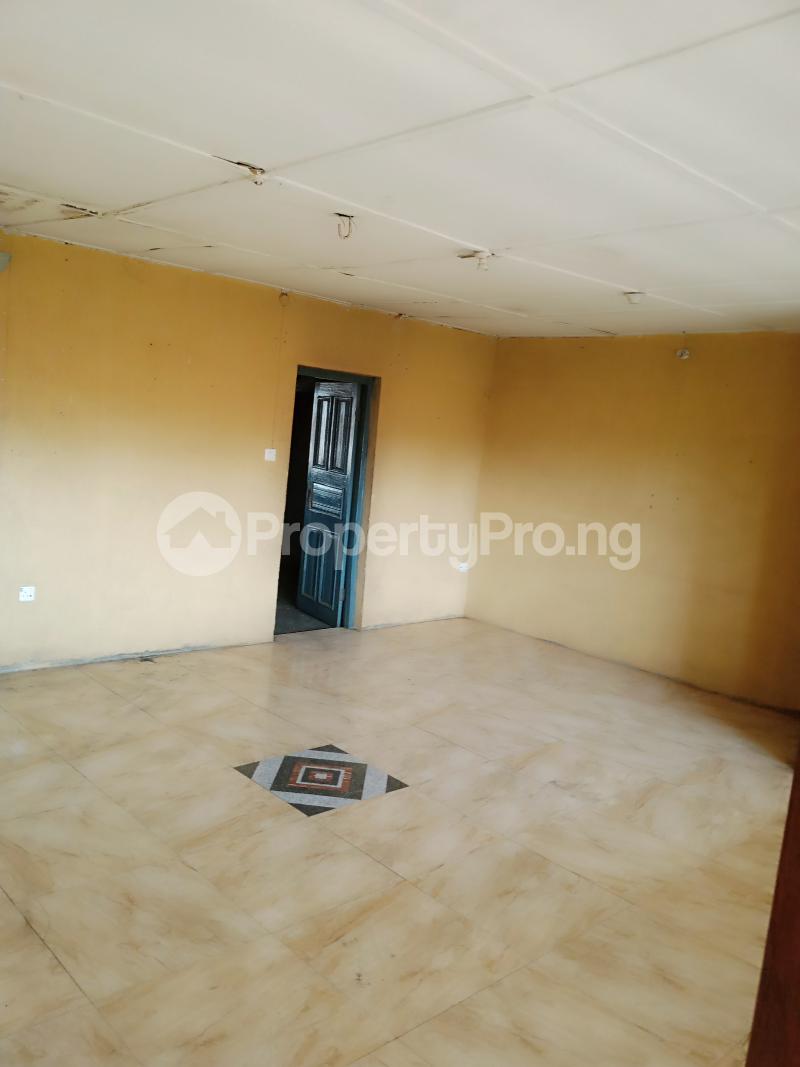 3 bedroom House for rent No 3, Ajadi Junction Ologuneru Ibadan north west Ibadan Oyo
