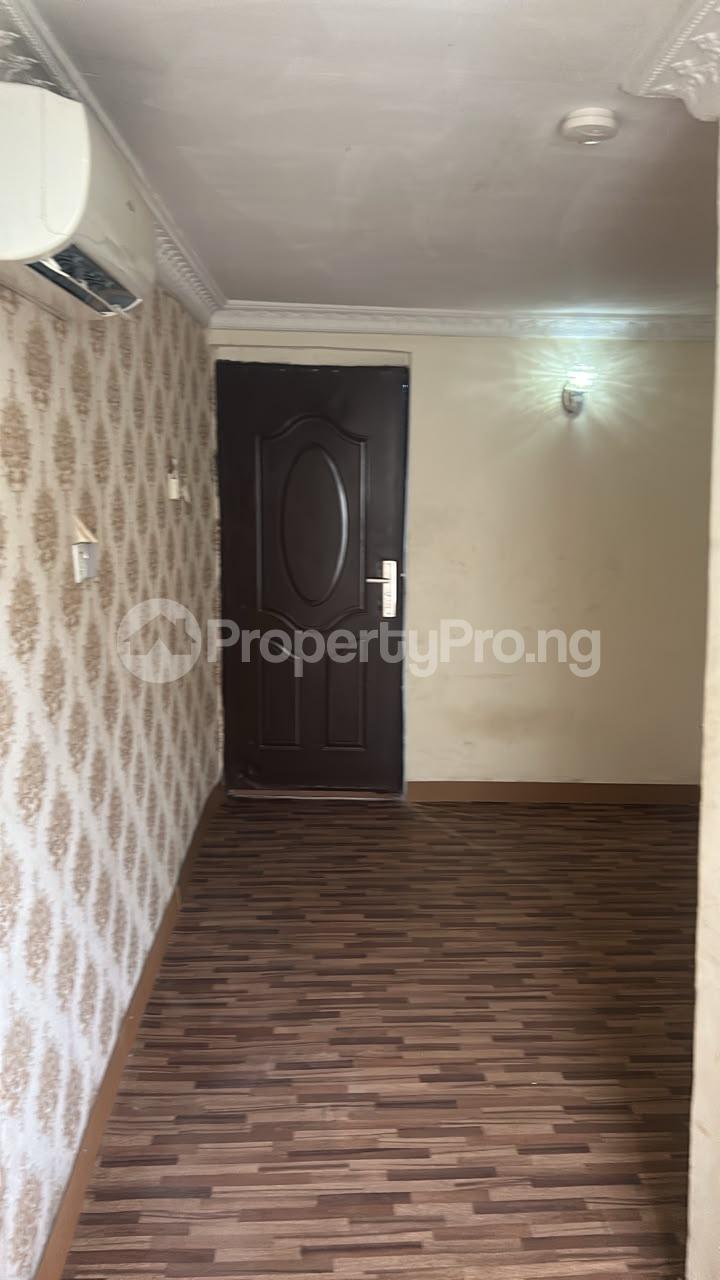1 bedroom Flat / Apartment for rent Ologolo Close To The Bus Stop Ologolo Lekki Lagos