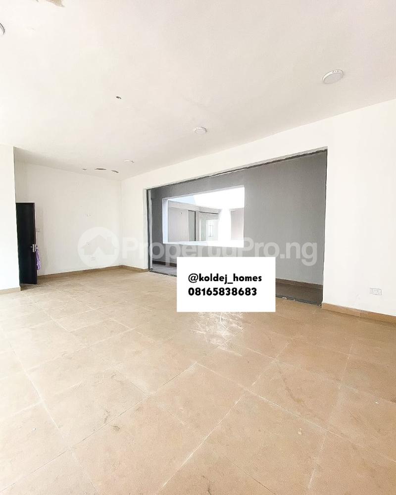 Commercial Property for sale  Lekki Phase 1 Lekki Lagos