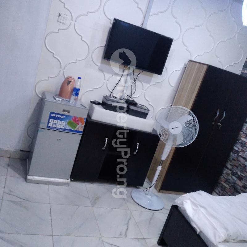 1 bedroom Flat / Apartment for rent Aninashun Akoka Yaba Lagos