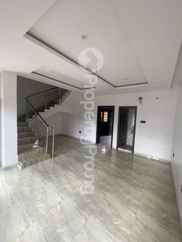 4 bedroom House for sale Off General Hospital Road, Atunranse Estate Gbagada Lagos