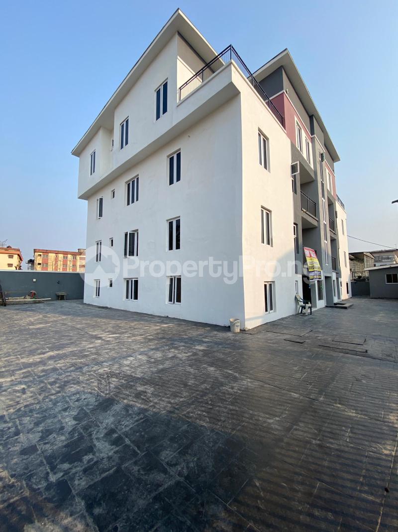 Flat / Apartment for sale Gated Community Bode Thomas Surulere Lagos - 7
