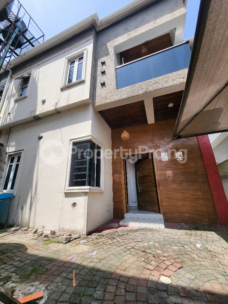 4 bedroom House for sale Bera Estate, chevron Lekki Lagos