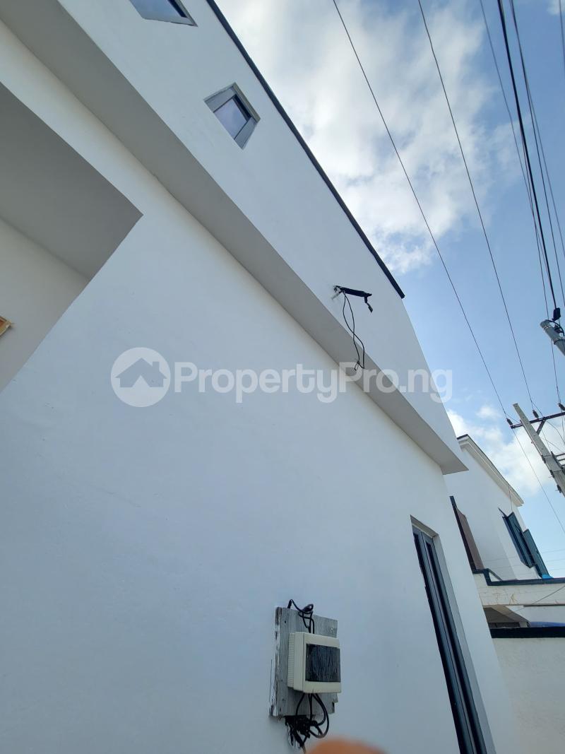 2 bedroom House for rent Harris Drive, Vgc Lekki Lagos