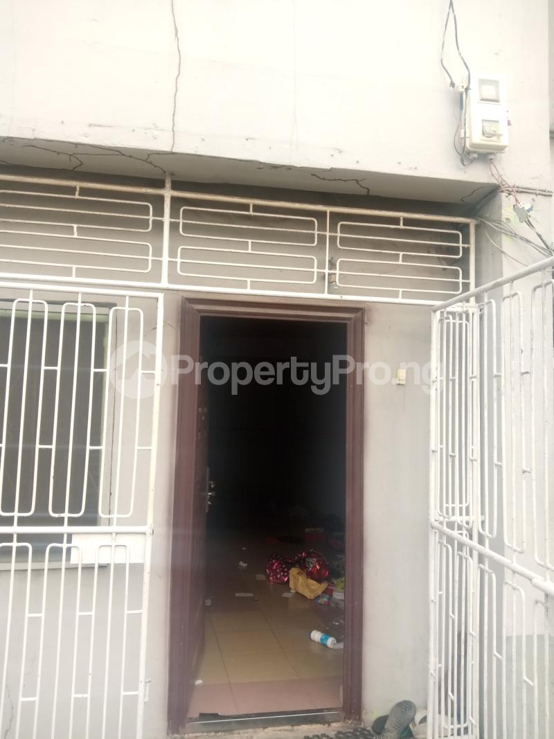 2 bedroom Flat / Apartment for rent Off Babatunde Street Ogunlana Surulere Lagos