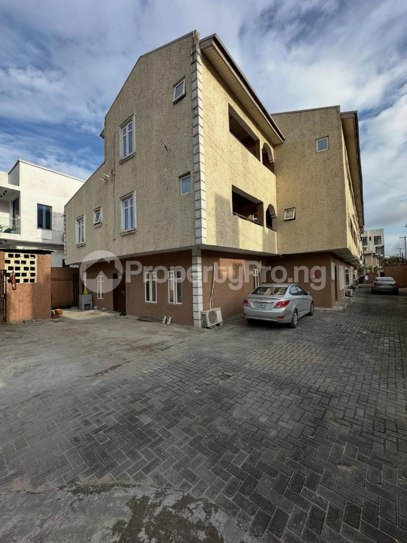 2 bedroom Flat / Apartment for rent The Property Located Within A Good Neighborhood Ikate Lekki Lagos