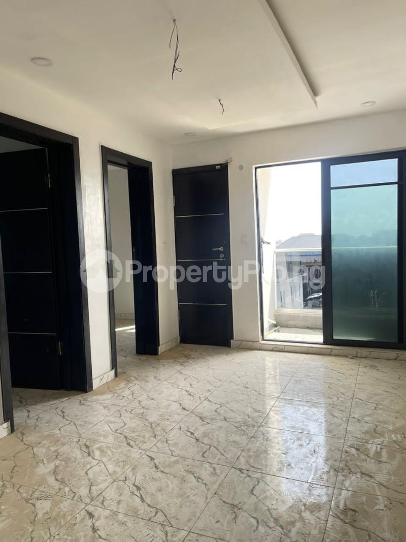2 bedroom Flat / Apartment for rent The Property Located Within A Good Neighborhood Ologolo Lekki Lagos