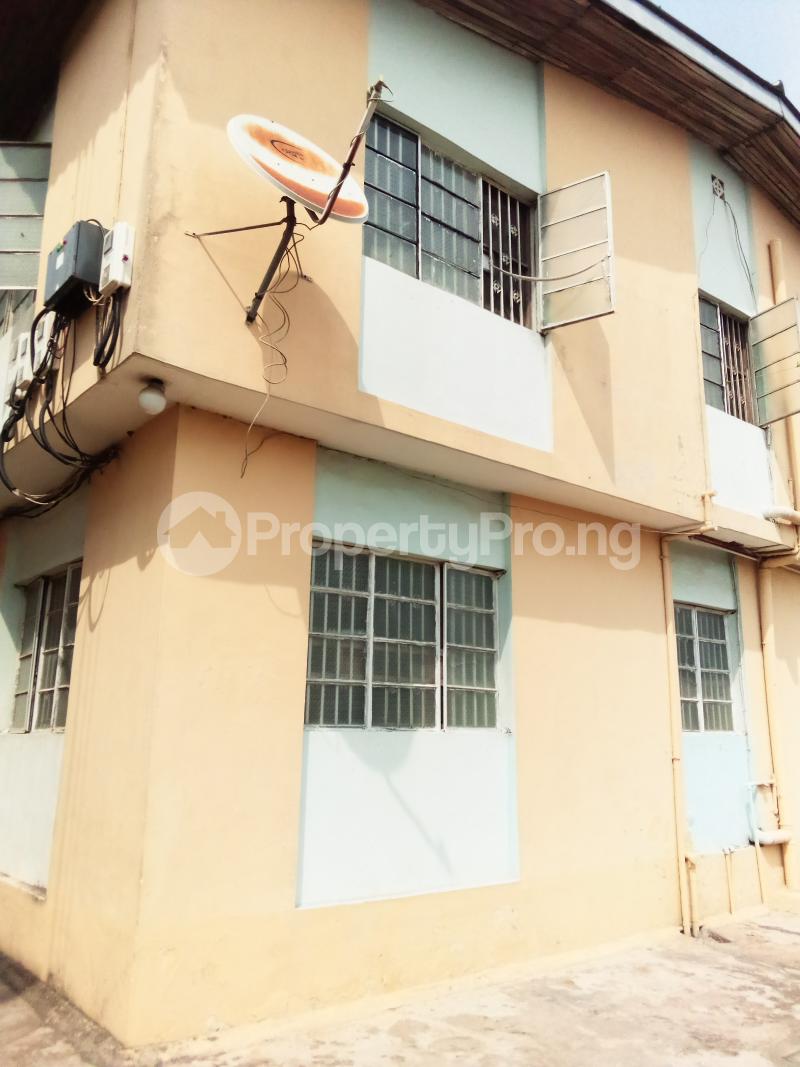 3 bedroom House for rent   Oworonshoki Gbagada Lagos