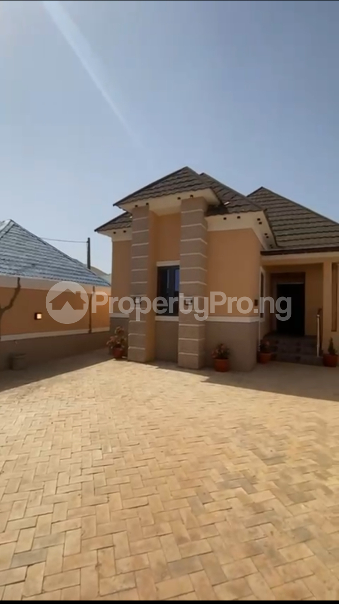 3 bedroom House for sale Malali Kaduna North Kaduna - 0