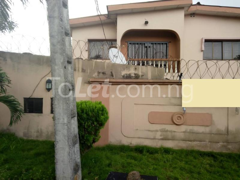 3 bedroom Flat / Apartment for rent 72 Bashiru Shittu Magodo Kosofe/Ikosi Lagos
