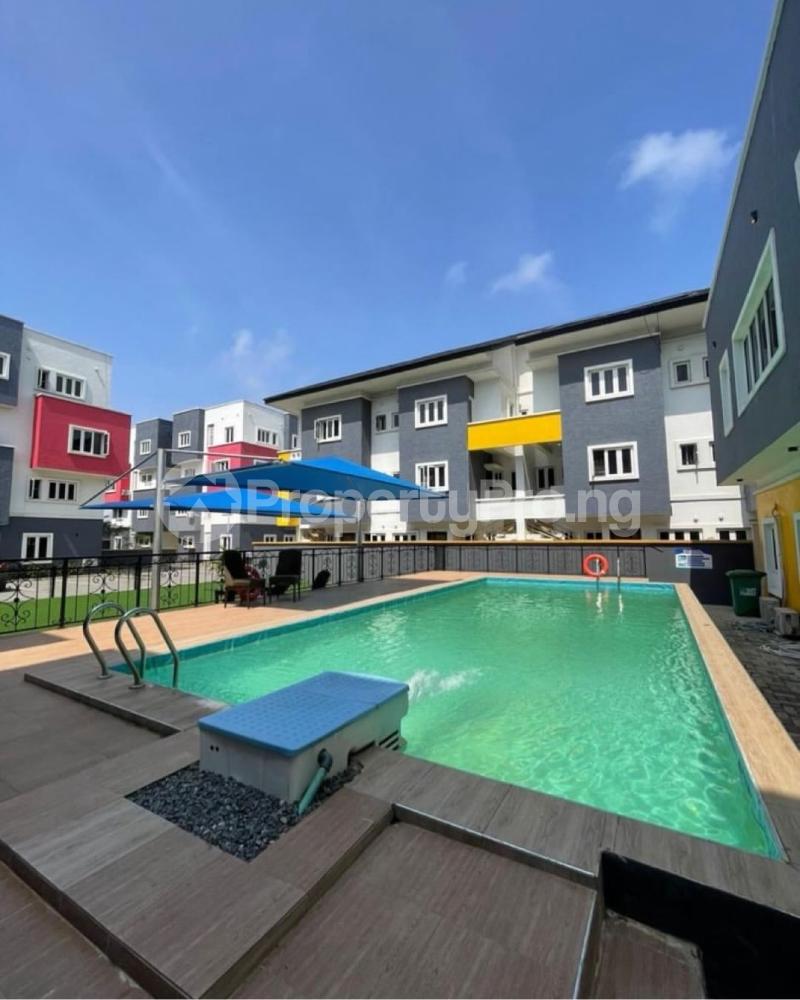 3 bedroom House for rent The Property Located Within A Good Neighborhood Before Eruwen Bus Stop Ikate Lekki Lagos