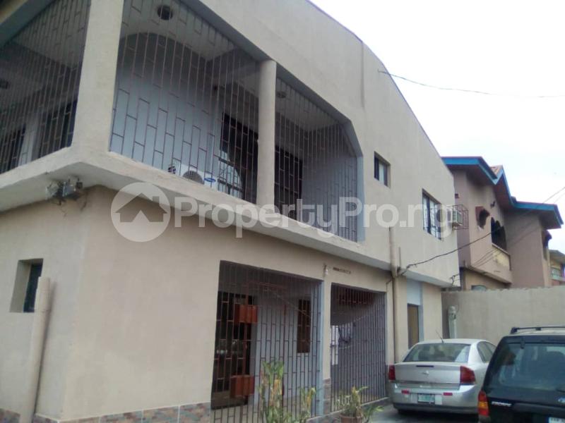 3 bedroom Flat / Apartment for rent Back Of Diamond Bank Before Ikorodu Garage Jumofak Ikorodu Lagos