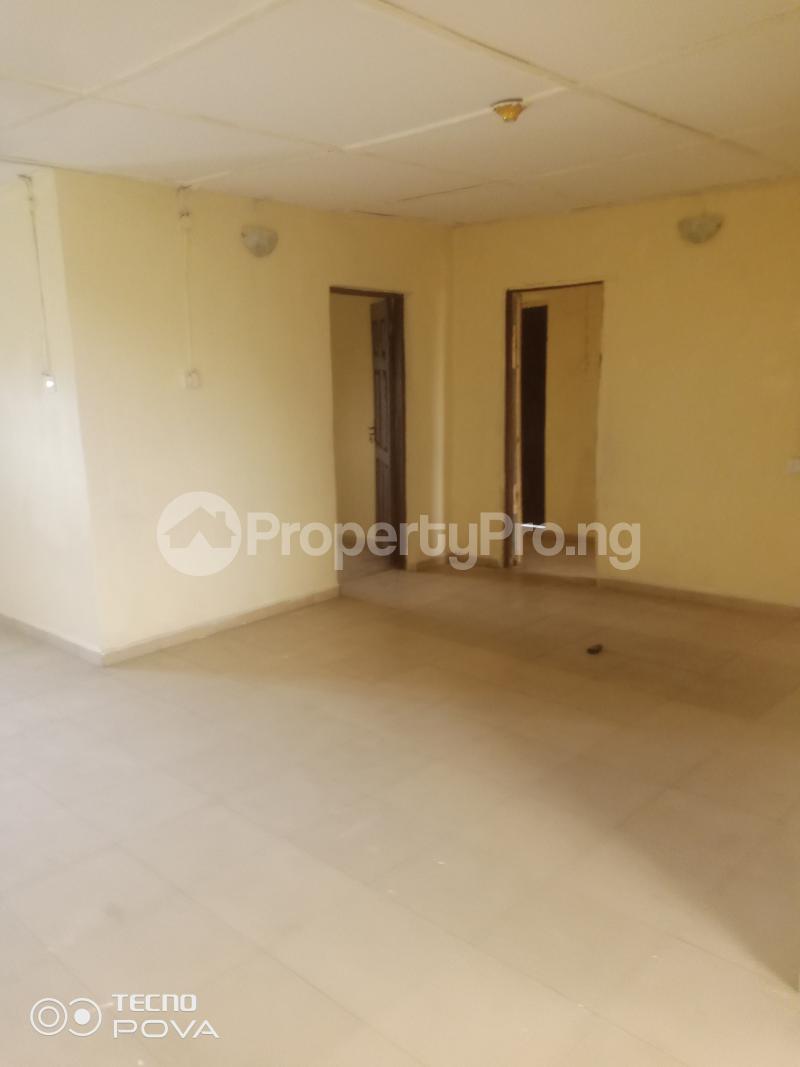 3 bedroom Flat / Apartment for rent The Property Located Within A Good Neighborhood Before Eruwen Bus Stop Erunwen Ikorodu Lagos